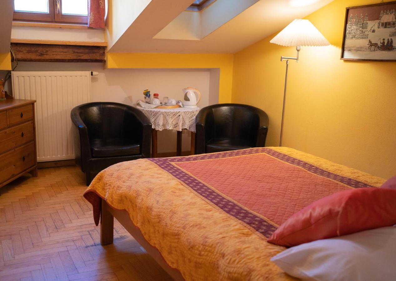 Kolory Guest House Cracovia Esterno foto