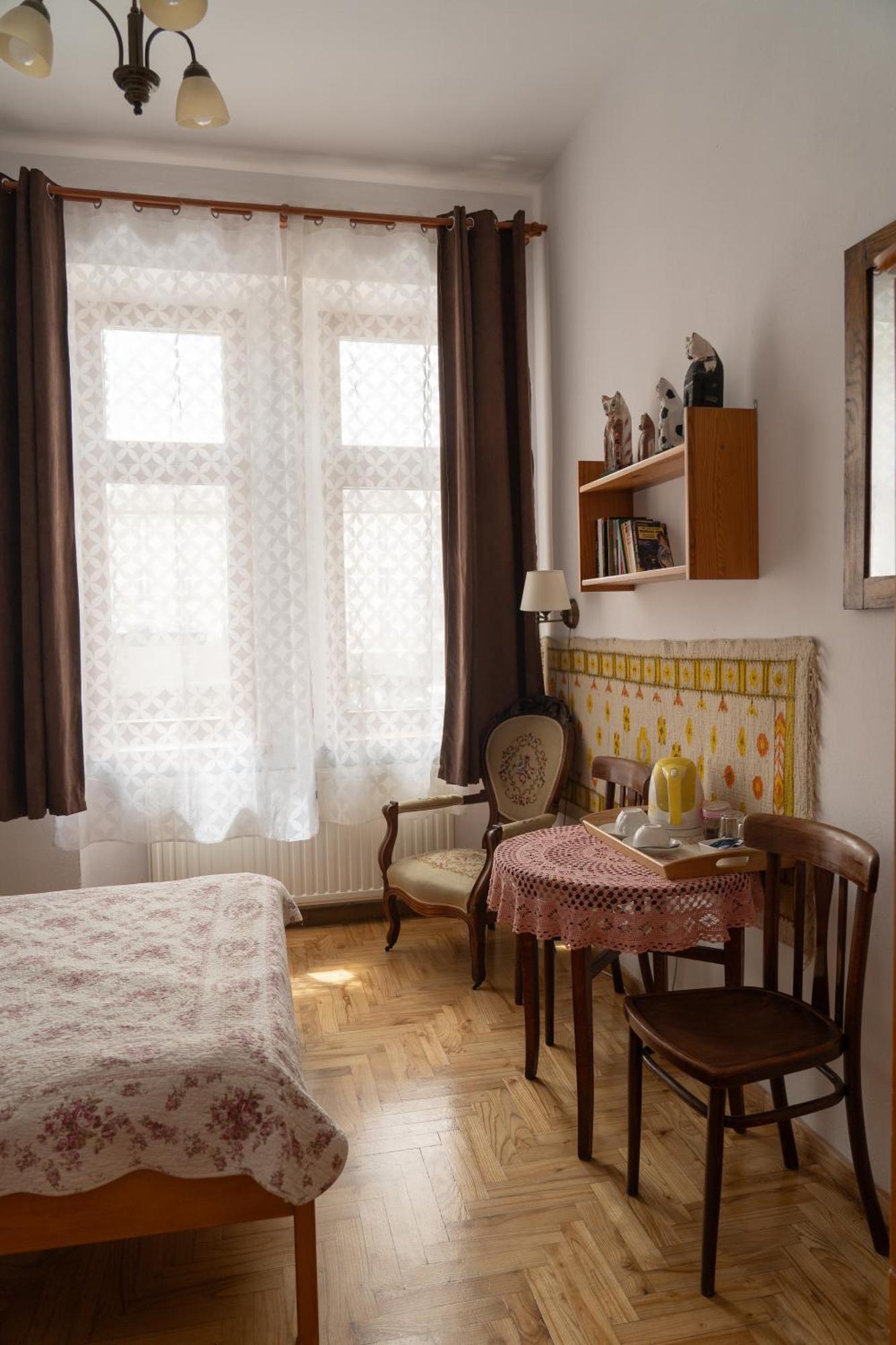Kolory Guest House Cracovia Esterno foto
