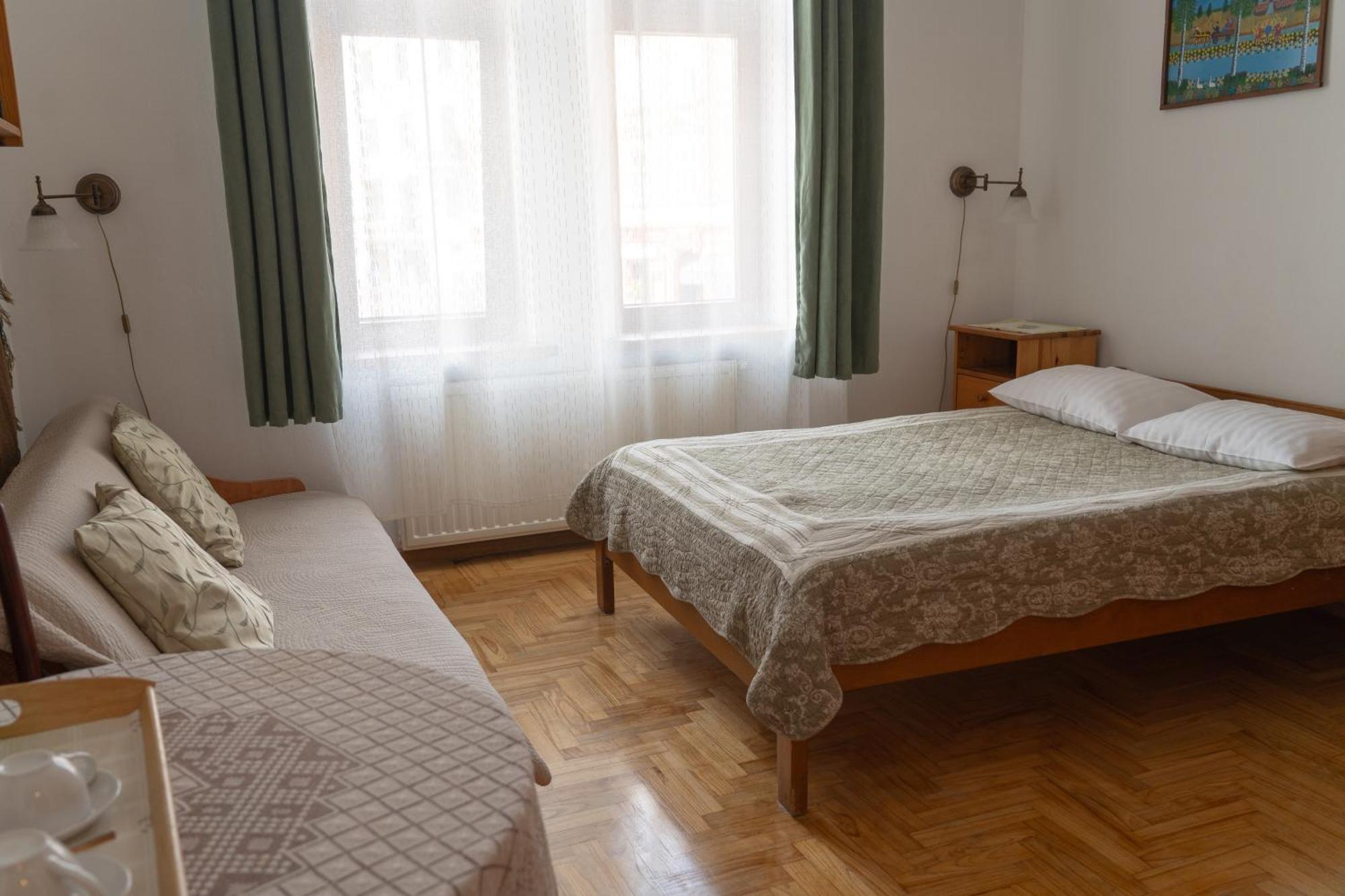 Kolory Guest House Cracovia Esterno foto