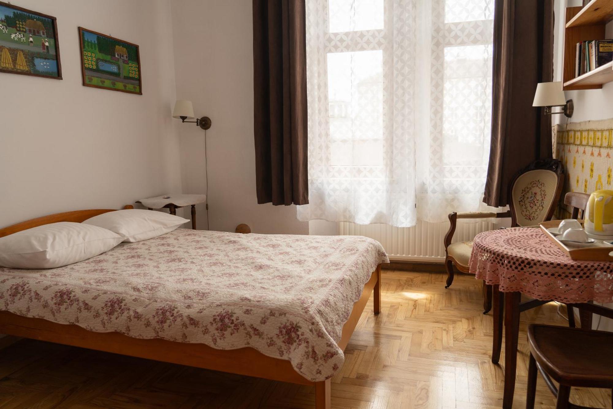Kolory Guest House Cracovia Esterno foto